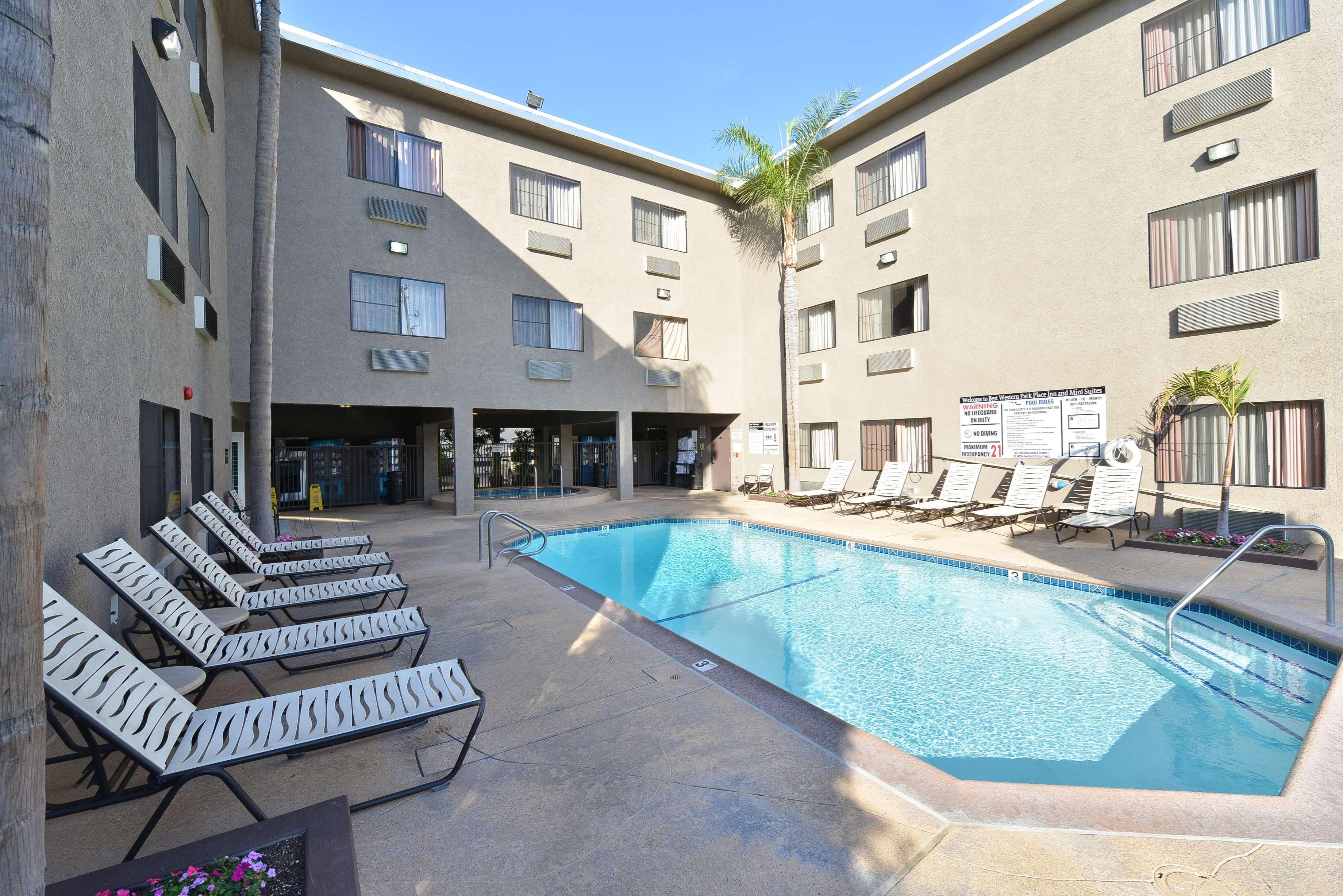 Best Western Plus Park Place Inn - Mini Suites Anaheim Exterior foto